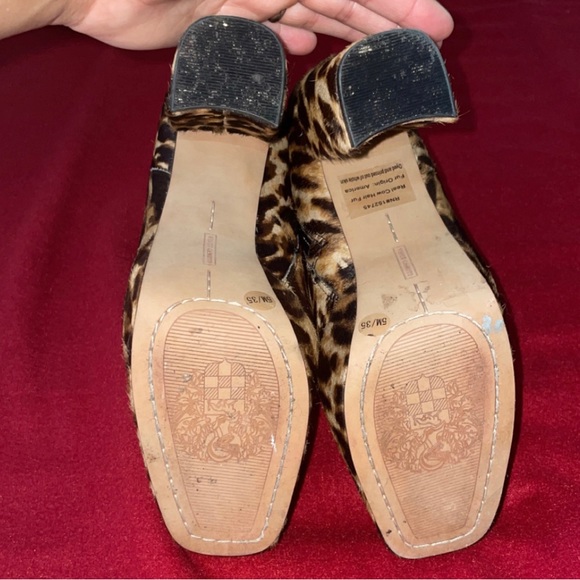 vince camuto size 5 discontinued leopard print platform heels - Picture 5 of 5